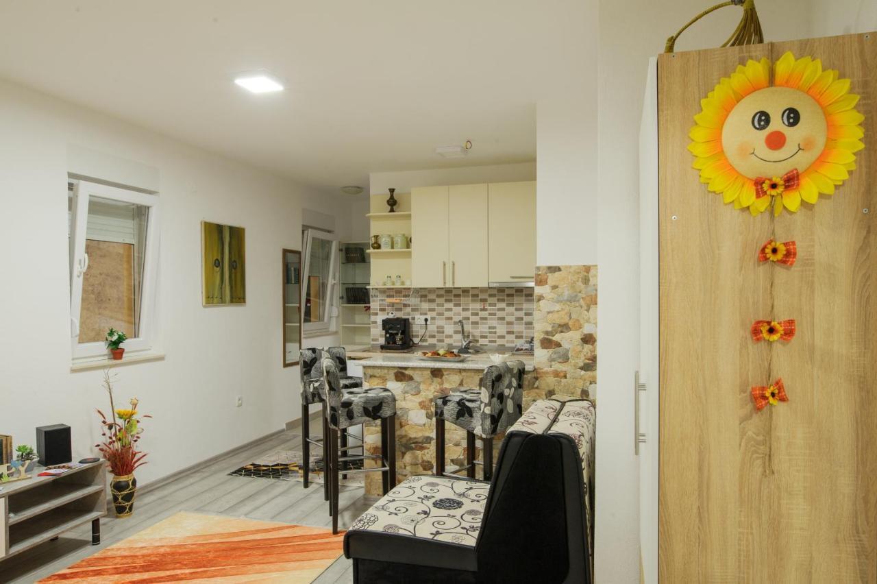 Studio Apartments Kim - Dilberovic Mostar Esterno foto
